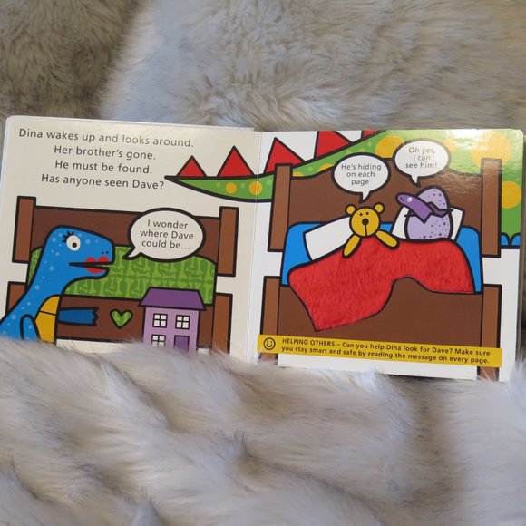 ‘Where's Dave' Interactive touch and feel book. - Picture 4 of 5